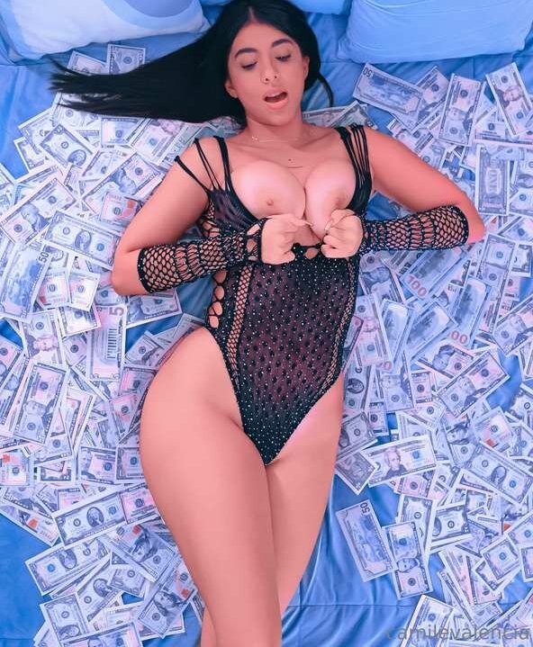 Camila Valencia